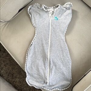 Love to Dream Swaddle Up Original Swaddle- Size Small (8-13 lbs)